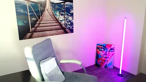 Snapshot of erikagavin chatting on 03.10.26 Erika online show from 03.10.26