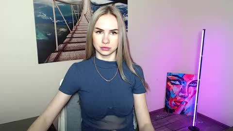 Snapshot of erikagavin chatting on 04.22.26 Erika online show from 04.22.26