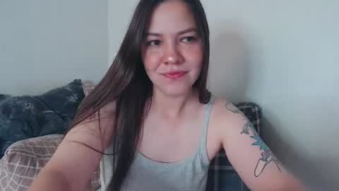 Snapshot of erin_love_ chatting on 06.16.26 Erin online show from 06.16.26