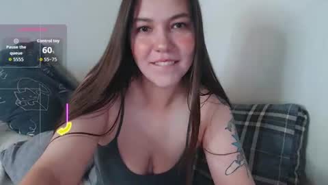 Snapshot of erin_love_ chatting on 07.18.26 Erin online show from 07.18.26