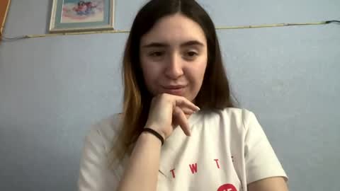 Lily online show from 05.16.26