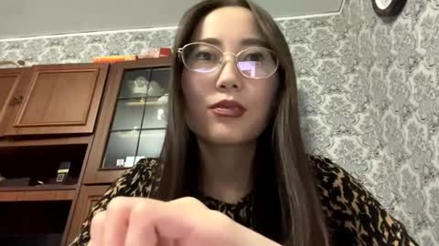 Snapshot of erinnthurmond chatting on 05.28.26 Luna online show from 05.28.26