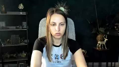 Snapshot of erinwise chatting on 07.18.26 erinwise online show from 07.18.26