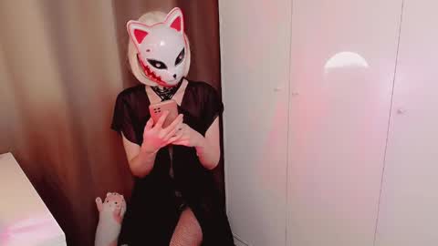 Snapshot of erirose chatting on 02.15.26 erirose online show from 02.15.26