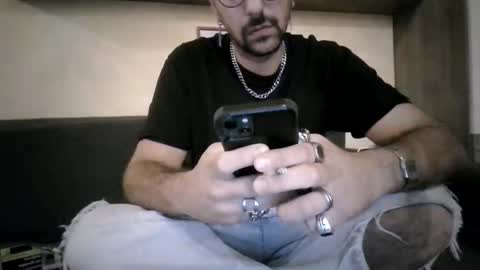 Snapshot of erka10000 chatting on 10.06.25 erka10000 online show from 10.06.25