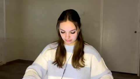 Snapshot of erleneschlote chatting on 03.25.26 Lina online show from 03.25.26