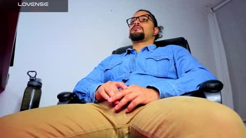 Snapshot of ernesto_rodriguez_82 chatting on 03.04.26 ernesto rodriguez 82 online show from 03.04.26