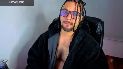 Snapshot of ernesto_rodriguez_82 chatting on 03.21.26 ernesto rodriguez 82 online show from 03.21.26