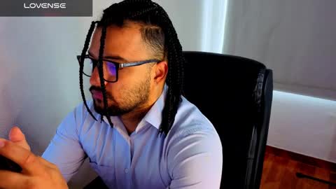 Snapshot of ernesto_rodriguez_82 chatting on 04.07.26 ernesto rodriguez 82 online show from 04.07.26