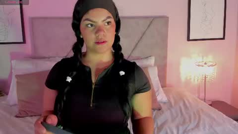 Erola Cooper online show from 07.08.26