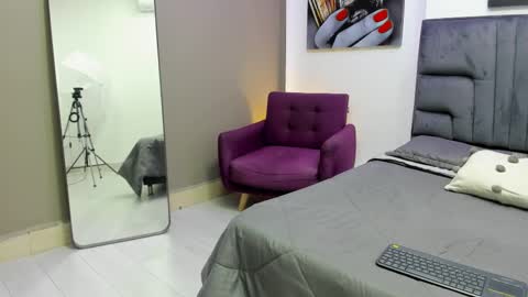 Snapshot of eros_mancini chatting on 10.07.25 Eros Mancini online show from 10.07.25