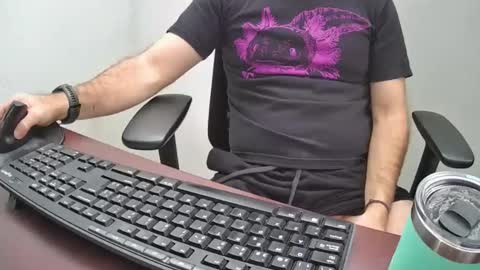 Snapshot of eroskatt chatting on 12.18.24 Eroskatt online show from 12.18.24