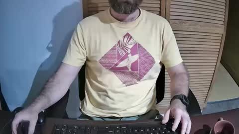 Snapshot of eroskatt chatting on 10.12.25 Eroskatt online show from 10.12.25