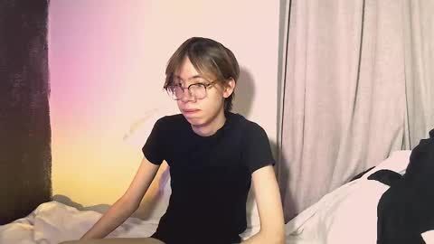 Snapshot of eroslove90 chatting on 10.04.25 eroslove90 online show from 10.04.25