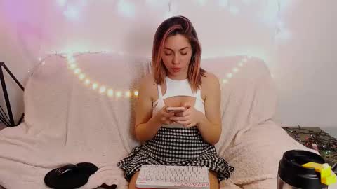Snapshot of eroticgiftxxx chatting on 02.04.25 LylaXXX online show from 02.04.25