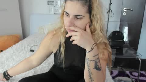 eroticsensualkitty4u online show from 12.10.24