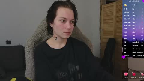 esajukyy online show from 04.12.26