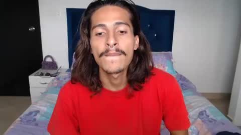 Snapshot of escanor_legendary chatting on 12.13.24 Scanor online show from 12.13.24