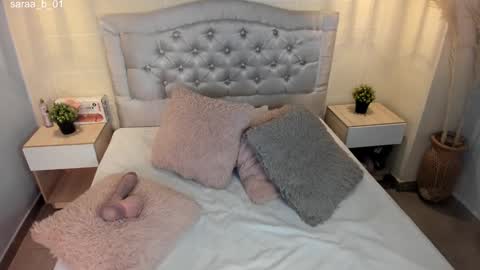 Escarlet online show from 02.08.25