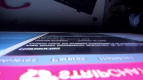 Escarlet online show from 02.14.25