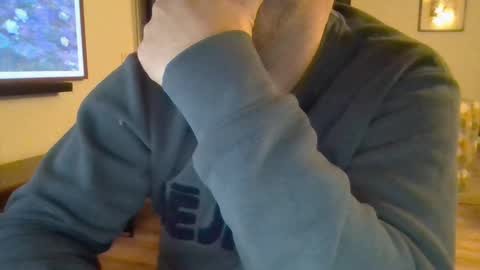 Snapshot of esclavepourfemme chatting on 03.08.25 esclavepourfemme online show from 03.08.25