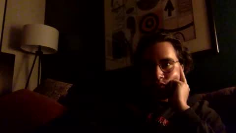 Snapshot of esiiiiis chatting on 04.04.26 esiiiiis online show from 04.04.26