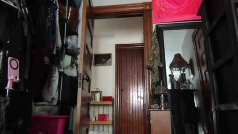 esimaralda online show from 05.22.26