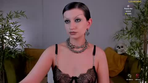 esme_fox online show from 04.20.26