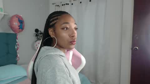 Snapshot of esmeralda_bk chatting on 01.27.25 esmeralda_bk online show from 01.27.25