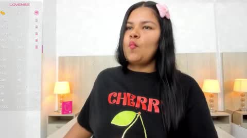 Esmeralda online show from 03.26.26