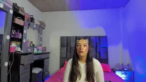 Perla online show from 12.01.25