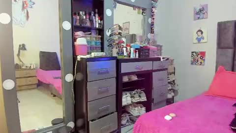 Perla online show from 07.17.26