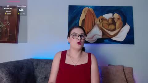 Esmeralda Hills     online show from 07.12.26