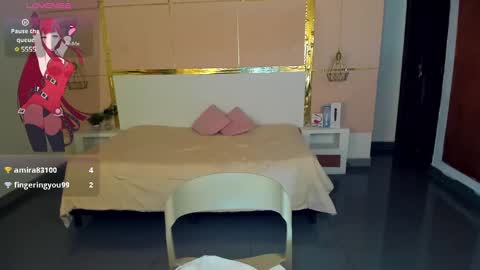 ESMERALDA online show from 03.07.25