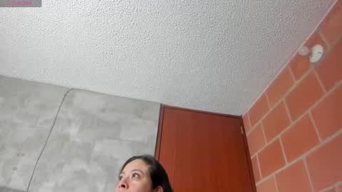 Snapshot of esperancita4570 chatting on 01.07.25 HOPE online show from 01.07.25