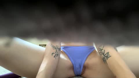 essence90210 online show from 09.28.25