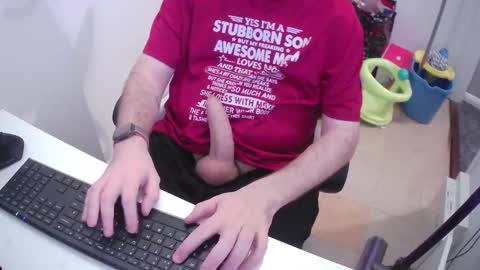 Snapshot of essex_wild chatting on 02.11.25 Morph online show from 02.11.25