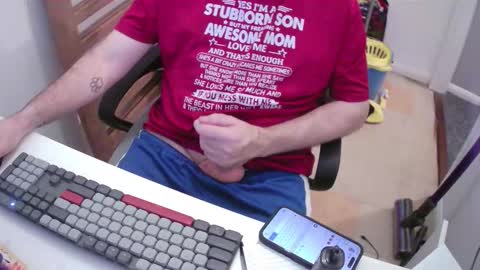 Snapshot of essex_wild chatting on 11.10.25 Morph online show from 11.10.25