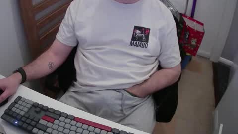 Snapshot of essex_wild chatting on 01.09.26 Morph online show from 01.09.26