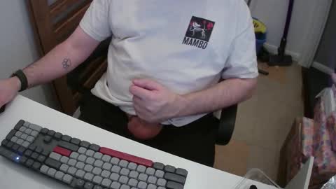 Snapshot of essex_wild chatting on 03.13.26 Morph online show from 03.13.26