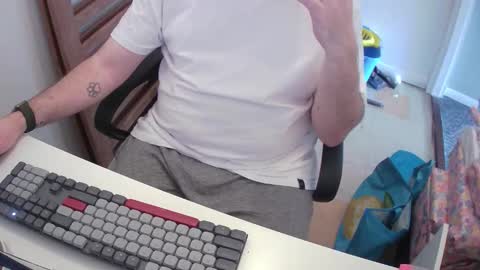 Snapshot of essex_wild chatting on 03.15.26 Morph online show from 03.15.26