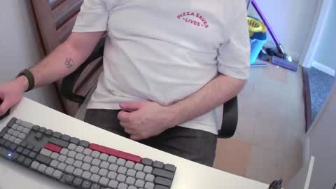Snapshot of essex_wild chatting on 03.18.26 Morph online show from 03.18.26
