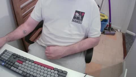 Snapshot of essex_wild chatting on 04.05.26 Morph online show from 04.05.26