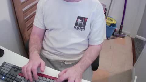 Snapshot of essex_wild chatting on 04.20.26 Morph online show from 04.20.26