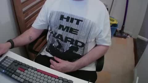 Snapshot of essex_wild chatting on 04.24.26 Morph online show from 04.24.26