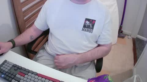 Snapshot of essex_wild chatting on 05.05.26 Morph online show from 05.05.26