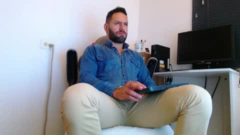 esteban online show from 04.03.26