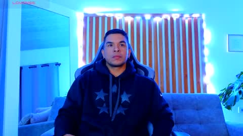 Snapshot of esteban_de_louise chatting on 05.30.26 ESTEBAN online show from 05.30.26