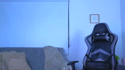 Snapshot of esteban_de_louise chatting on 06.13.26 ESTEBAN online show from 06.13.26