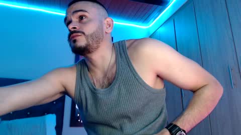 Esteban Fernandez online show from 03.11.25